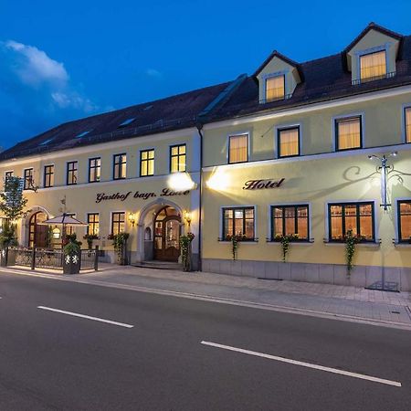 Hotel Bayrischer Löwe Osterhofen Exterior foto