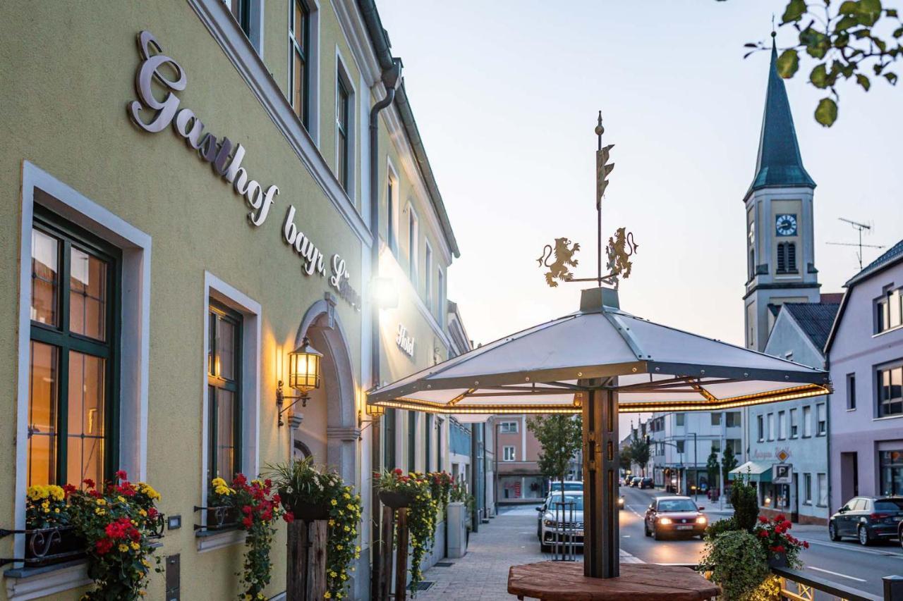 Hotel Bayrischer Löwe Osterhofen Exterior foto